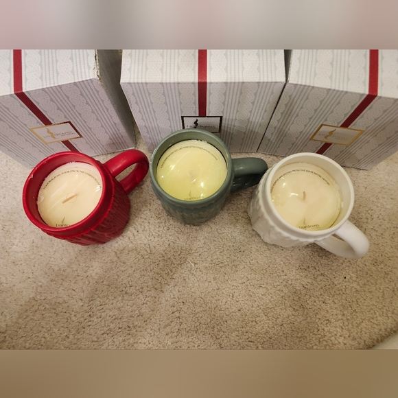 NWT LIGHTSCAPES UNIVERSAL WINTER COFFEE MUG CANDLES.  Christmas. - Picture 2 of 12